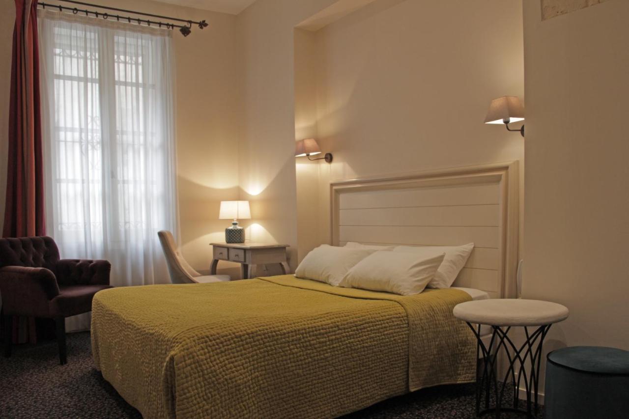 Hotel De L'amphithéâtre Arles