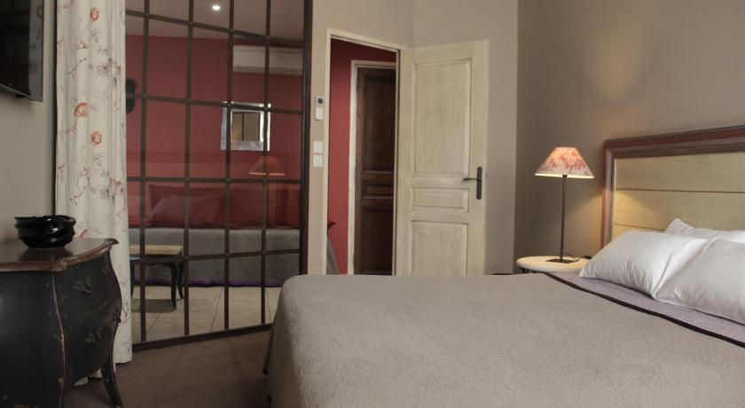 Hotel De L'amphithéâtre Arles