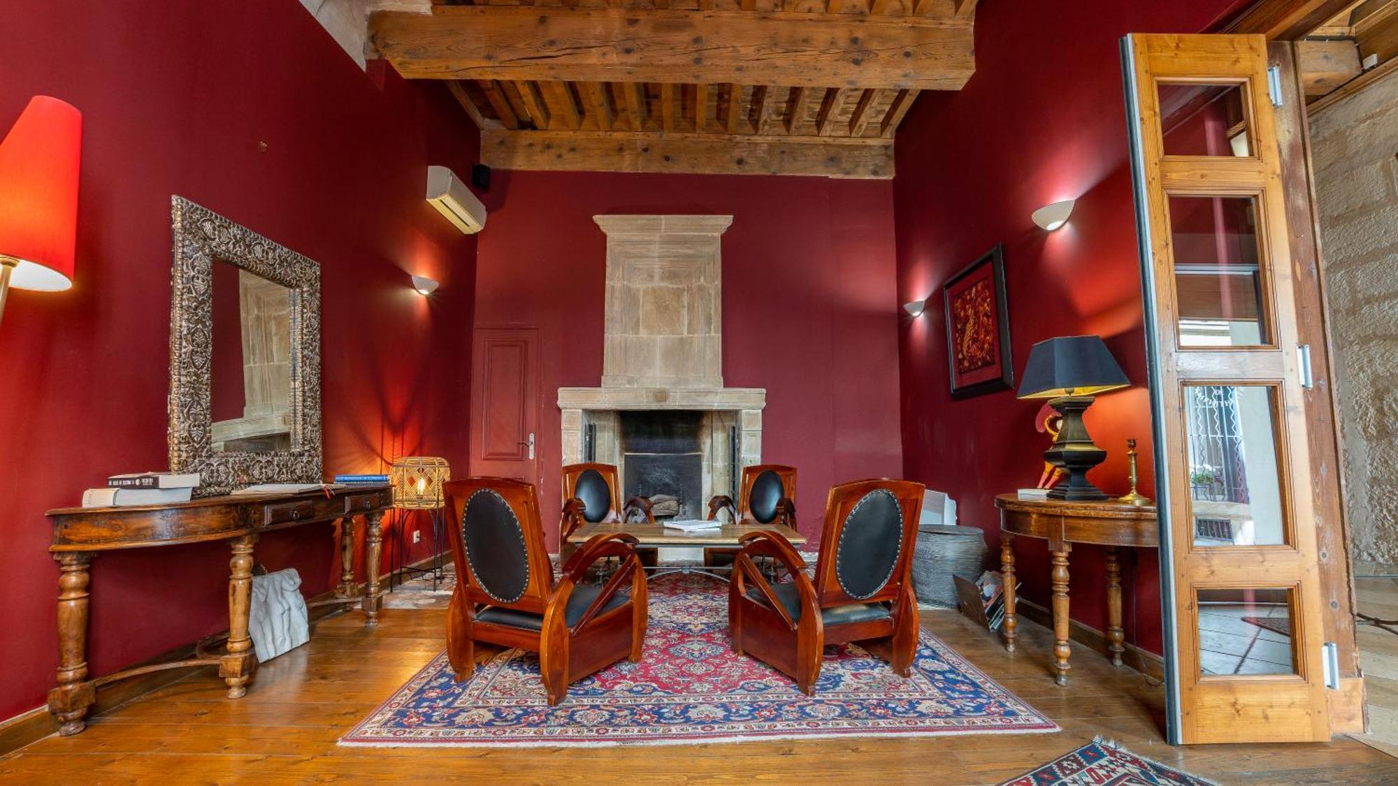 Hotel De L'amphithéâtre Arles