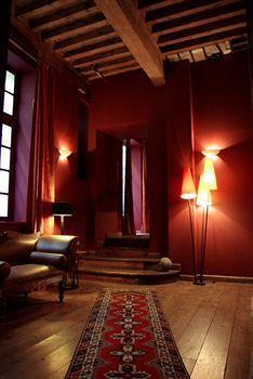Hotel De L'amphithéâtre 3*